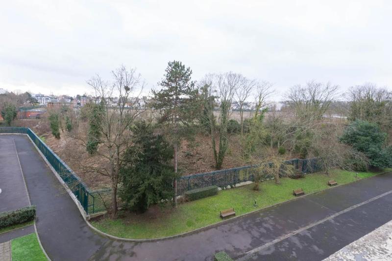 Appartement - 90 m² - 4 pièces