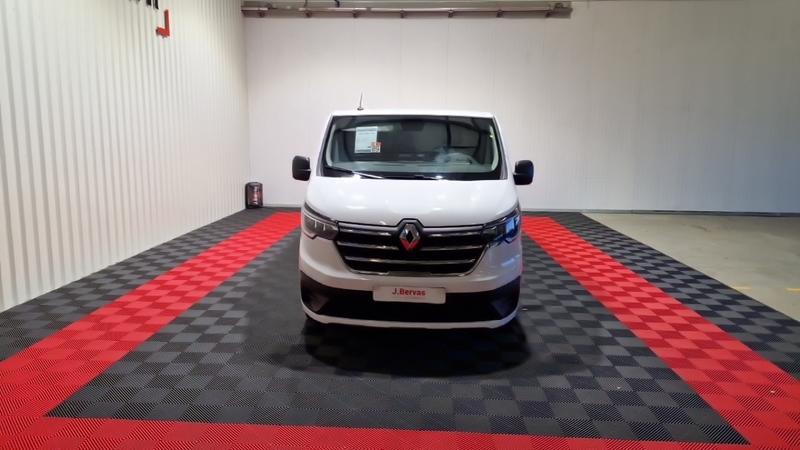 Renault Trafic l2h1 3000 kg blue dci 130 grand confort