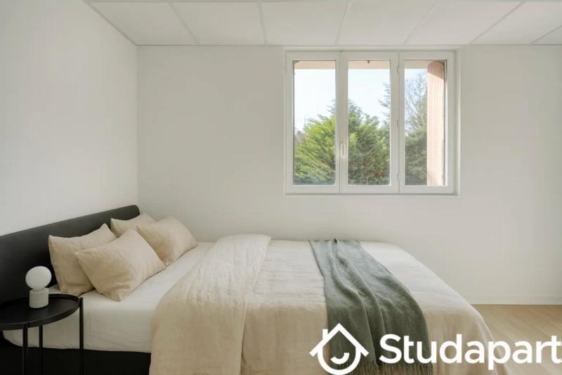 Chambre - 14 m² - 1 pièce