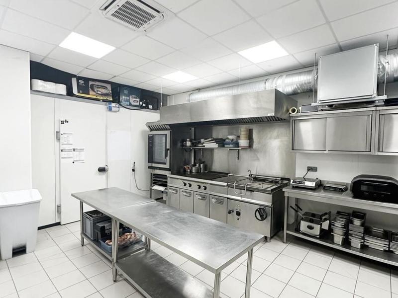 Local commercial - 73 m²