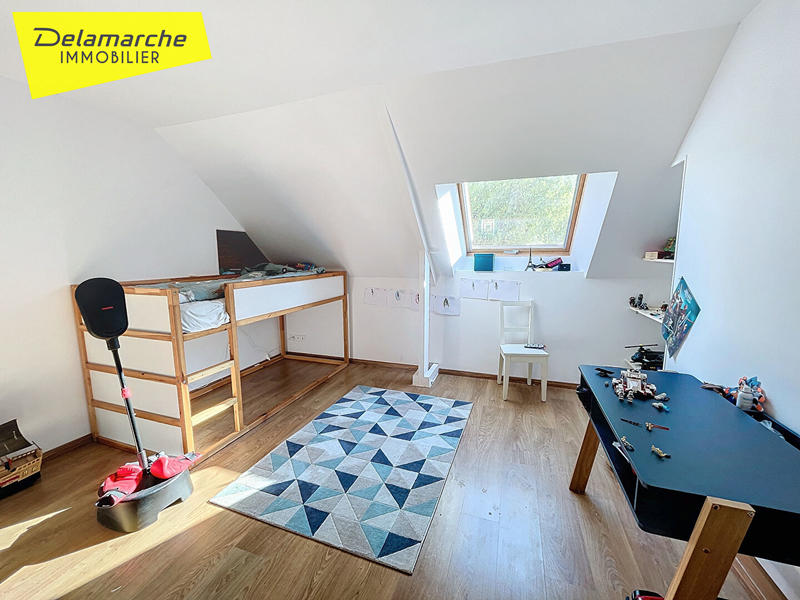 Maison - 250 m² - 7 pièces
