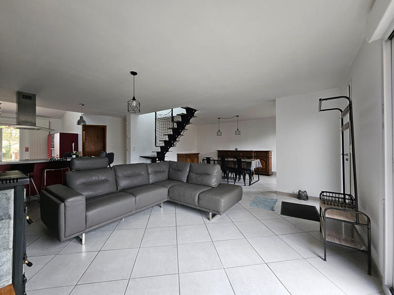 Maison - 107 m² - 5 pièces