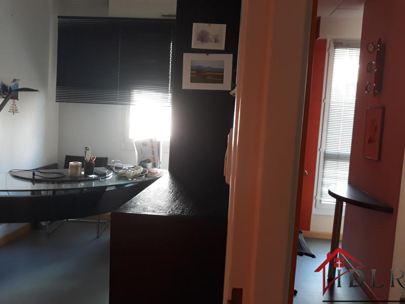 Local commercial - 117 m² - 5 pièces