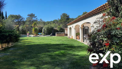 Villa - 210 m² - 7 pièces