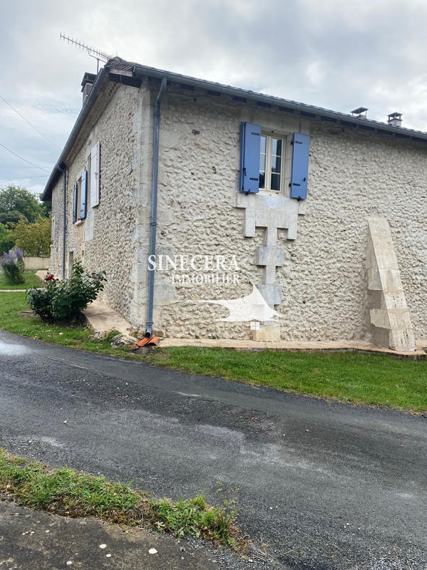 Maison de village - 116 m² - 6 pièces