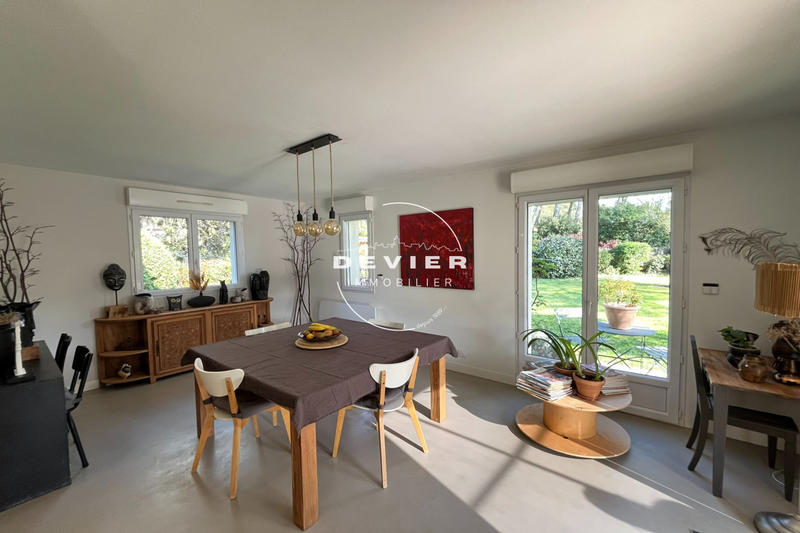 Maison - 180 m² - 6 pièces