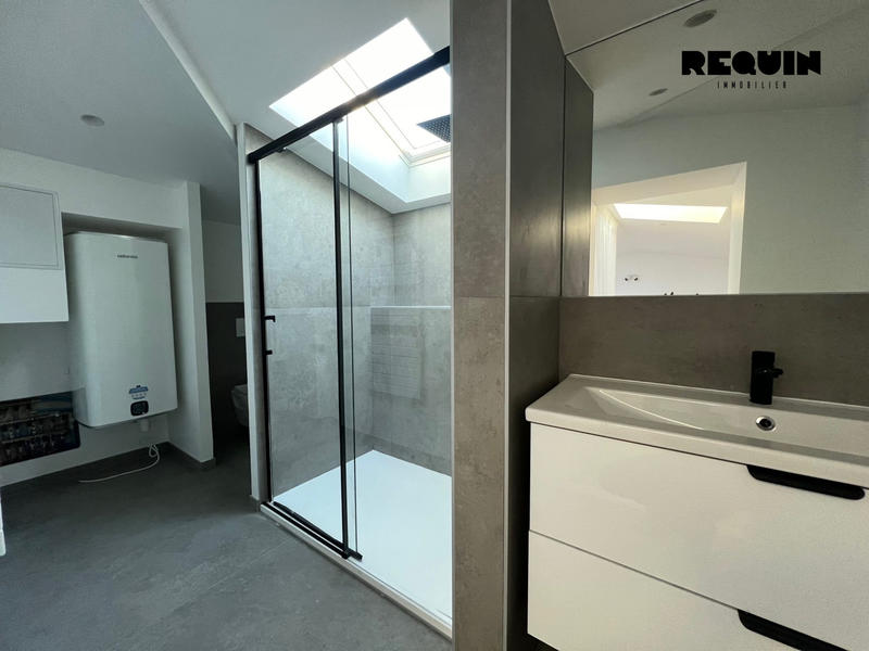 Appartement - 94 m² - 5 pièces