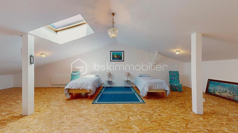 Demeure - 295 m² - 7 pièces