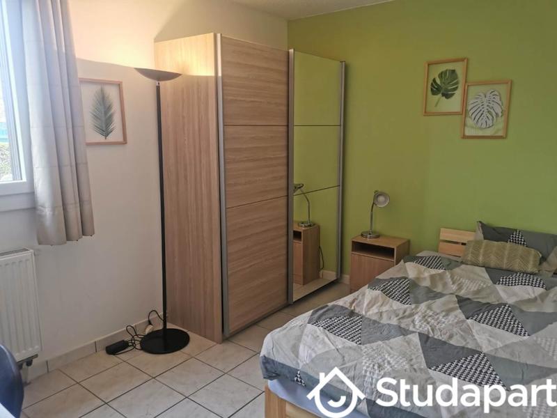 Chambre - 16 m² - 1 pièce