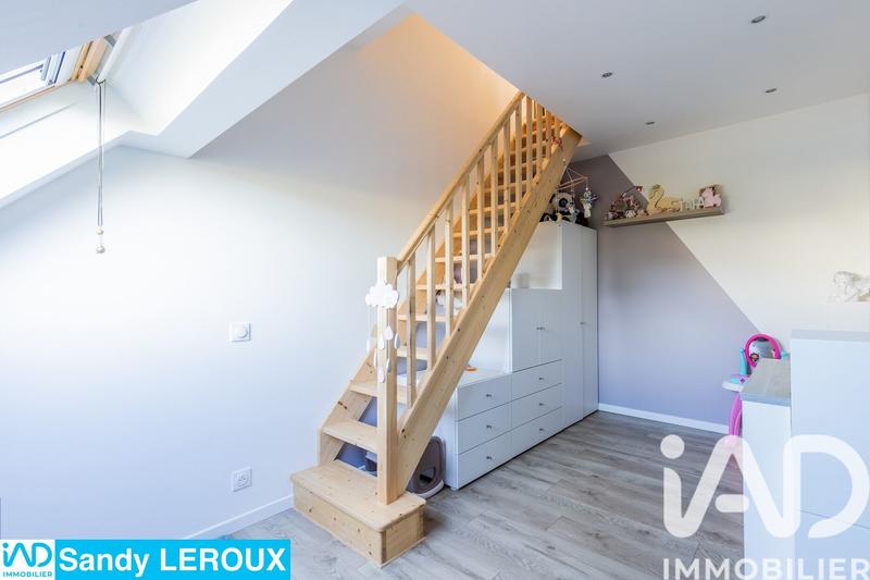 Maison - 90 m² - 5 pièces