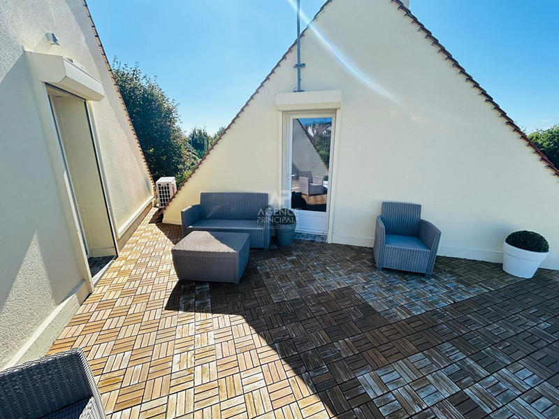 Maison - 182 m² - 7 pièces