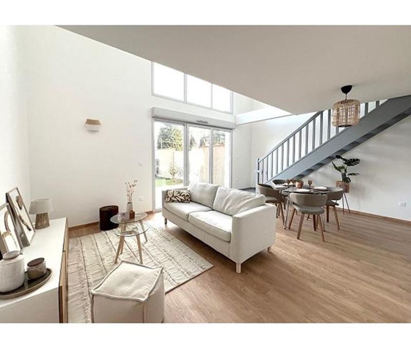 Maison traditionnelle - 80 m² - 4 pièces