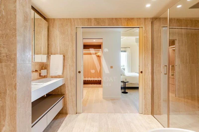 Maison - 190 m² - 5 pièces