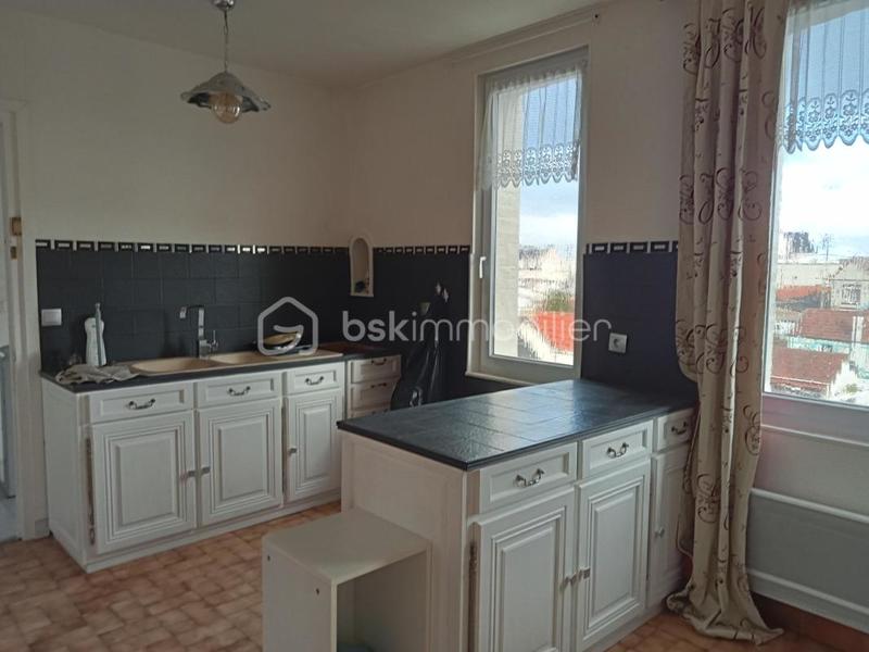 Propriété - 190 m² - 12 pièces