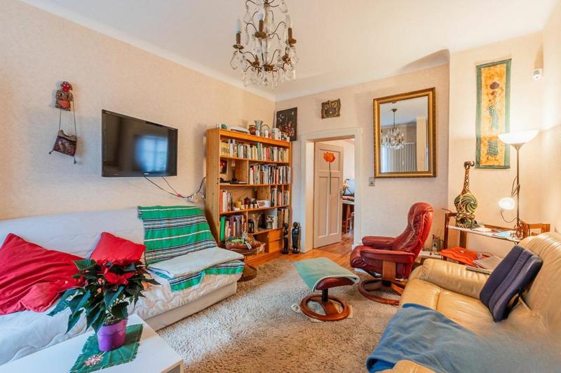 Maison - 183 m² - 7 pièces