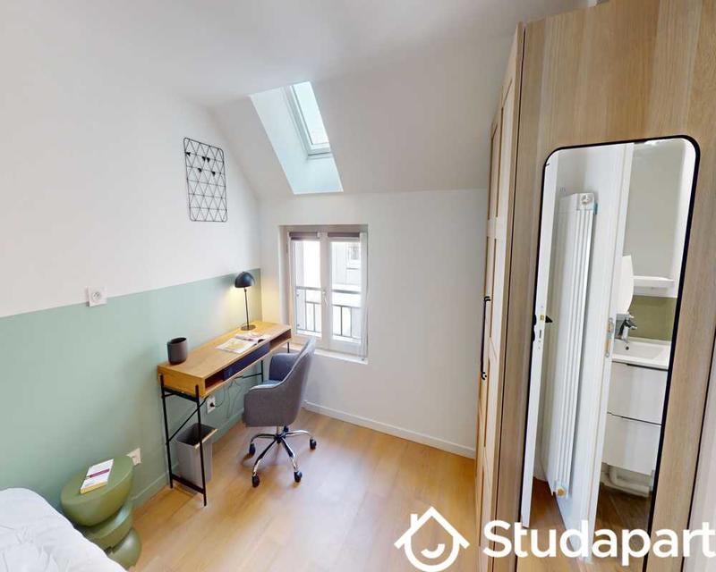 Chambre - 160 m² - 1 pièce