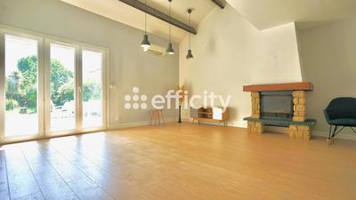 Maison - 97 m² - 5 pièces