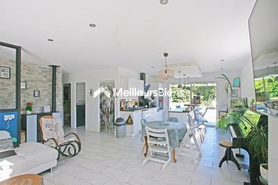 Maison - 136 m² - 6 pièces