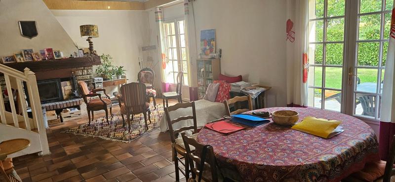 Maison - 156 m² - 8 pièces