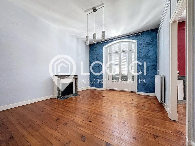 Appartement ancien - 179 m² - 7 pièces