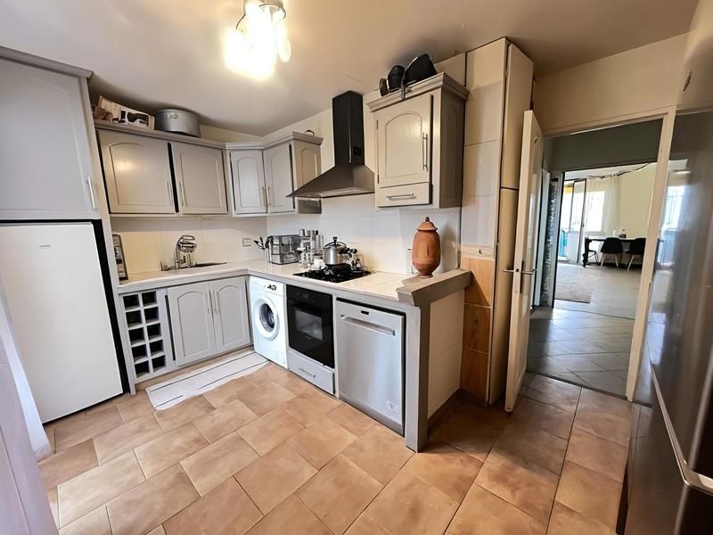 Appartement - 80 m² - 4 pièces