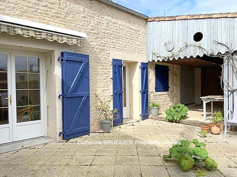Maison - 195 m² - 10 pièces