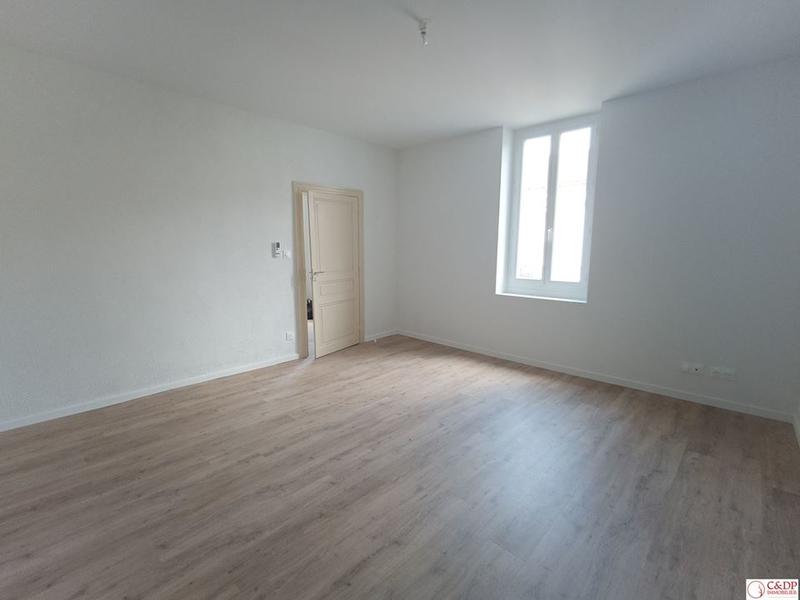 Appartement - 82 m² - 3 pièces