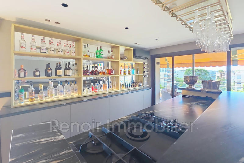 Appartement - 90 m² - 3 pièces