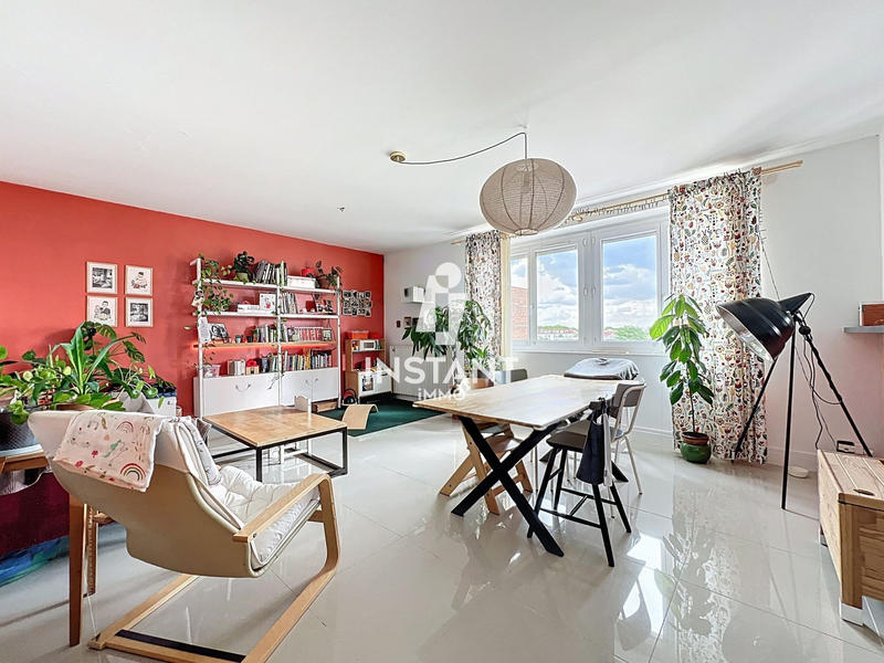 Appartement - 95 m² - 4 pièces