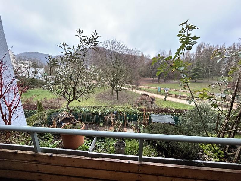 Appartement - 94 m² - 4 pièces