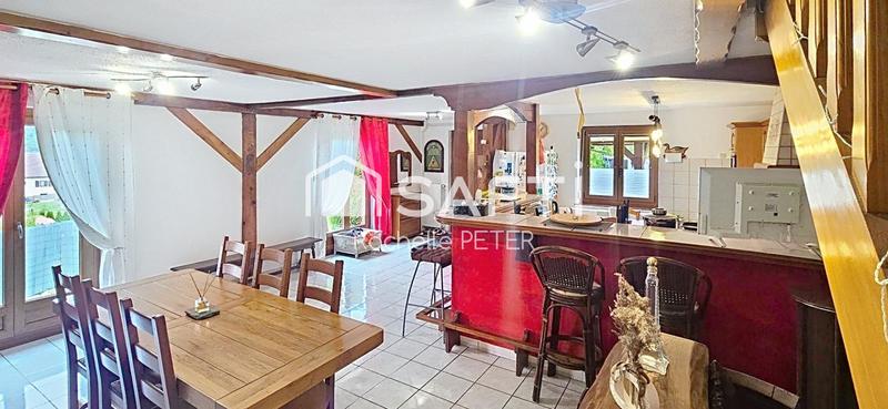 Maison - 243 m² - 14 pièces