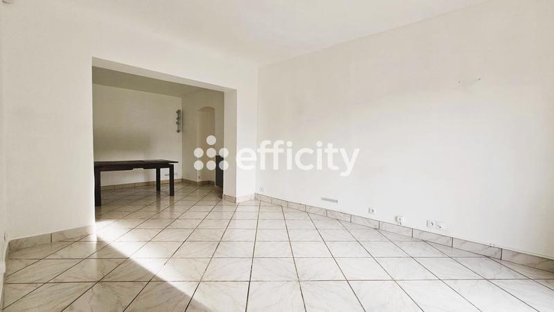 Appartement - 136 m² - 4 pièces