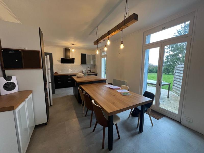 Maison - 192 m² - 4 pièces