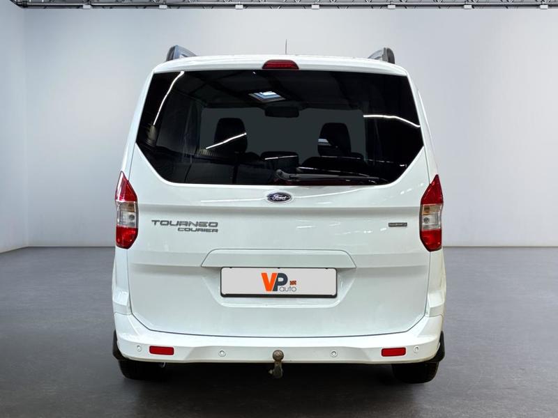Ford Tourneo Courier 1.0 EcoBoost 100 Titanium