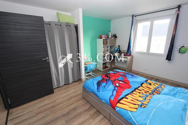 Maison - 410 m² - 9 pièces