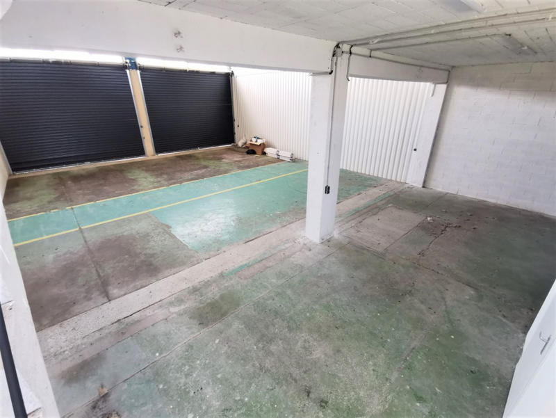 Local commercial - 232 m² - 2 pièces