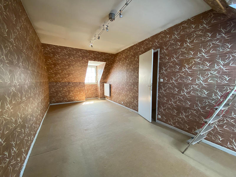 Maison - 107 m² - 6 pièces