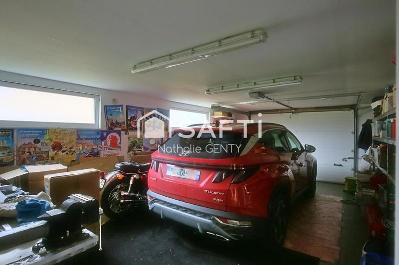 Maison - 195 m² - 9 pièces