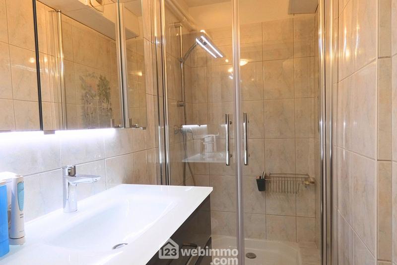 Appartement - 103 m² - 5 pièces