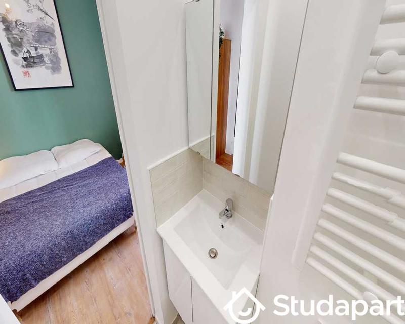 Chambre - 80 m² - 1 pièce