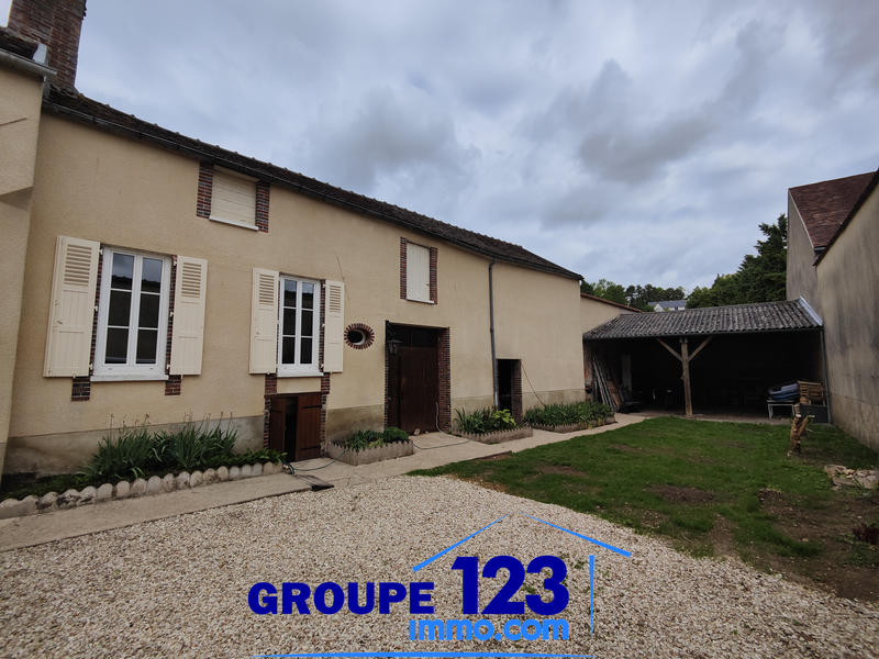 Maison - 205 m² - 9 pièces