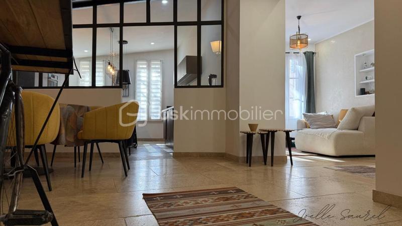 Appartement - 255 m² - 7 pièces