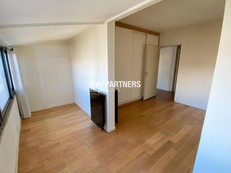 Appartement - 99 m² - 4 pièces
