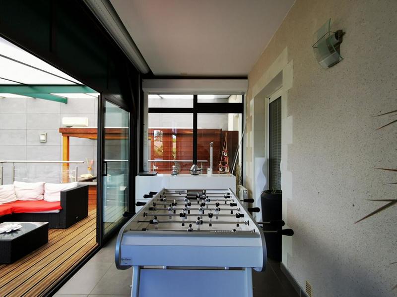 Maison - 215 m² - 14 pièces