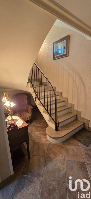 Maison - 205 m² - 8 pièces