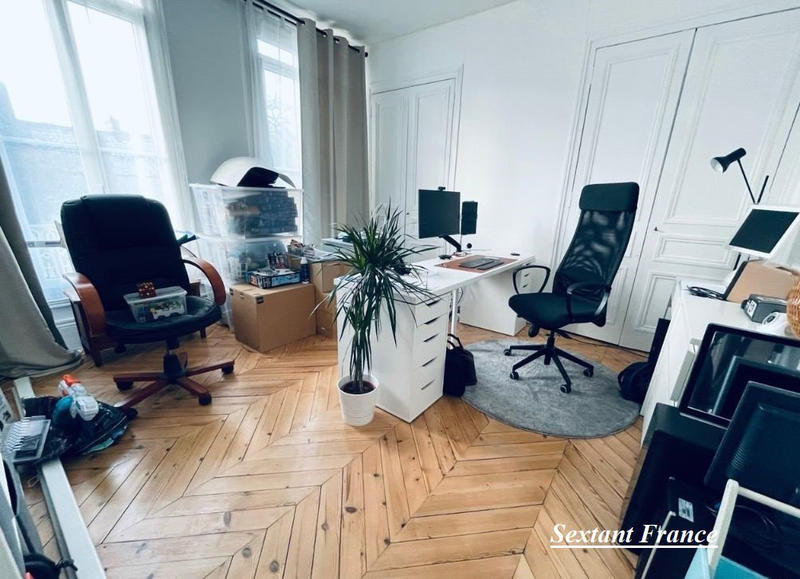 Maison - 209 m² - 7 pièces