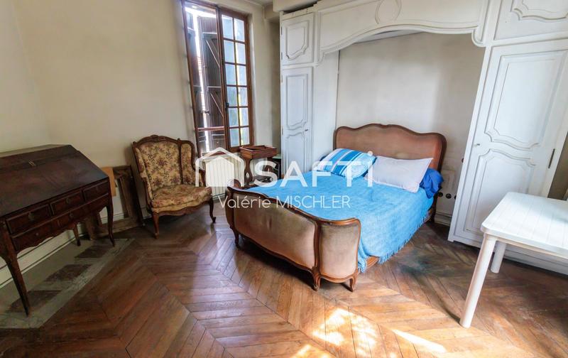 Maison - 152 m² - 8 pièces