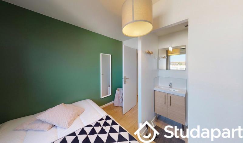 Chambre - 9 m² - 1 pièce