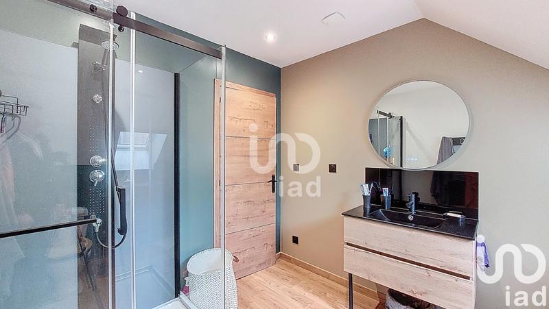 Maison - 185 m² - 7 pièces