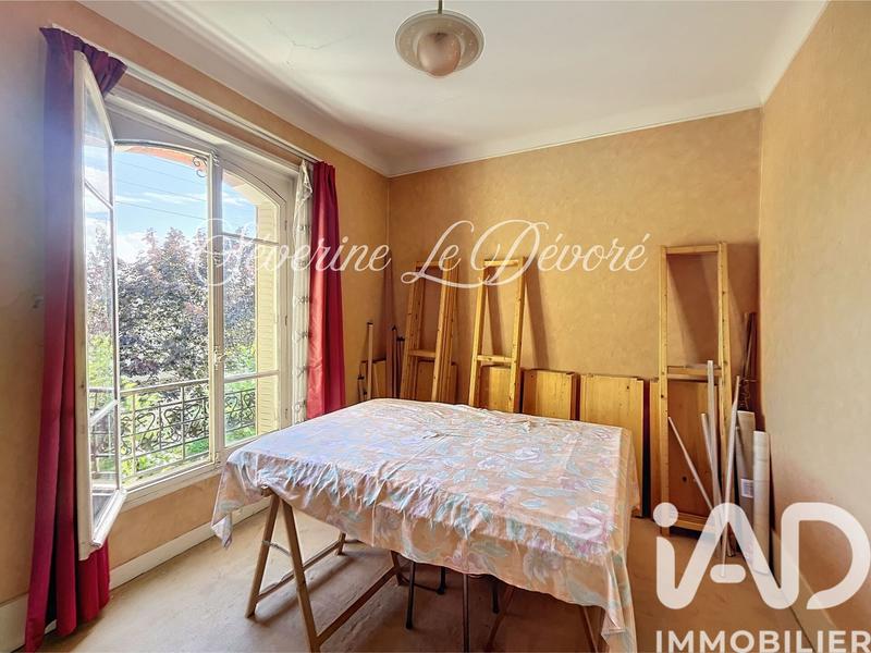 Maison - 245 m² - 10 pièces